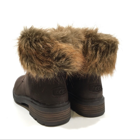 UGG Harrison Lace Tipped Boots -Stout Waterproof Leather -Faux Fur Collar US 7.5 - Picture 2 of 6